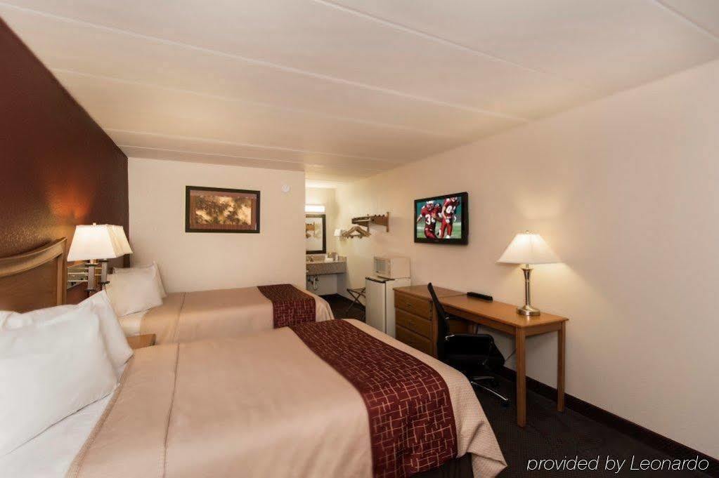 Avid Hotel Staunton Kültér fotó